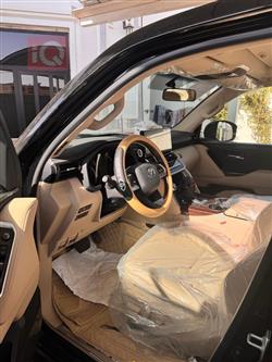 تۆیۆتا لاند کروزەر